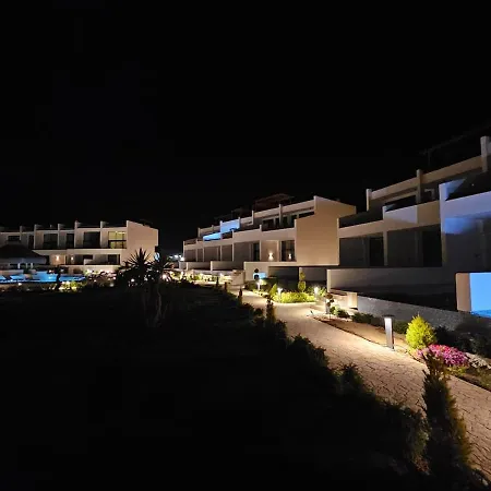 3 Bedrooms With Own Pool! Villa