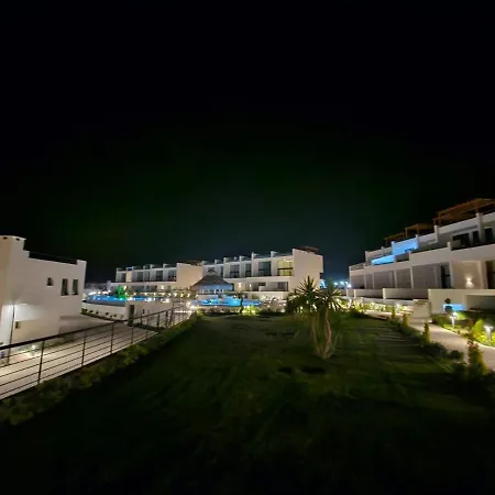 Villa 3 Bedrooms With Own Pool!