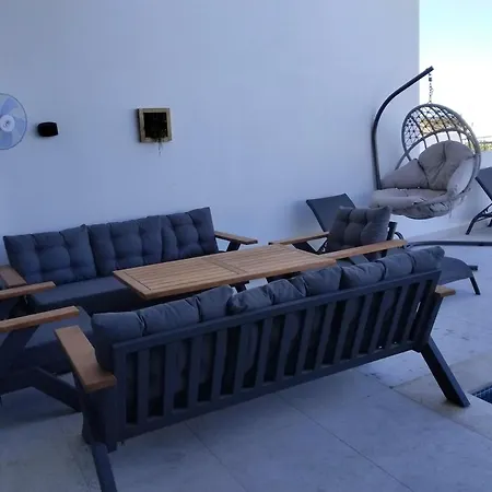 Villa 3 Bedrooms With Own Pool!