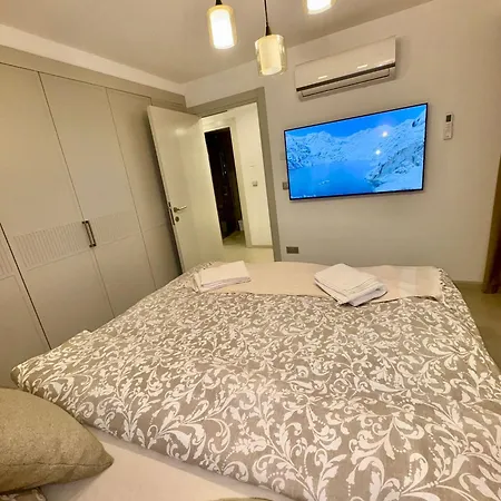 Villa 3 Bedrooms With Own Pool! *