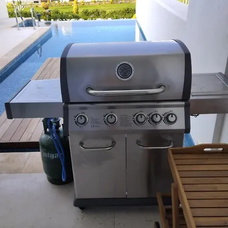 Villa 3 Bedrooms With Own Pool!