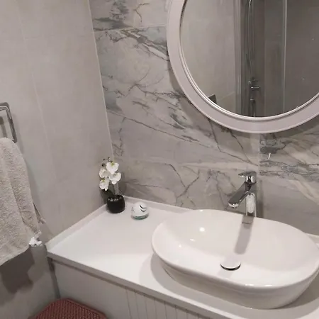 3 Bedrooms With Own Pool!