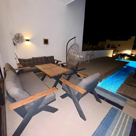 Villa 3 Bedrooms With Own Pool! *