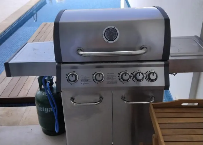 Vila 3 Bedrooms With Own Pool!