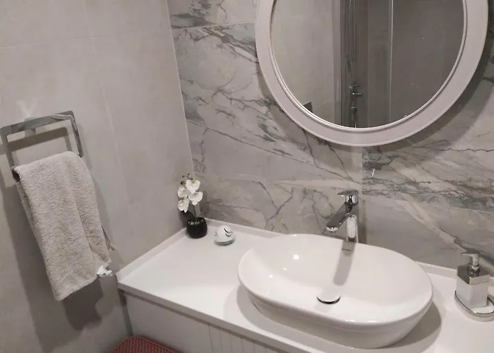 3 Bedrooms With Own Pool!