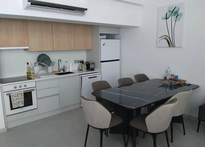 Vila 3 Bedrooms With Own Pool! *